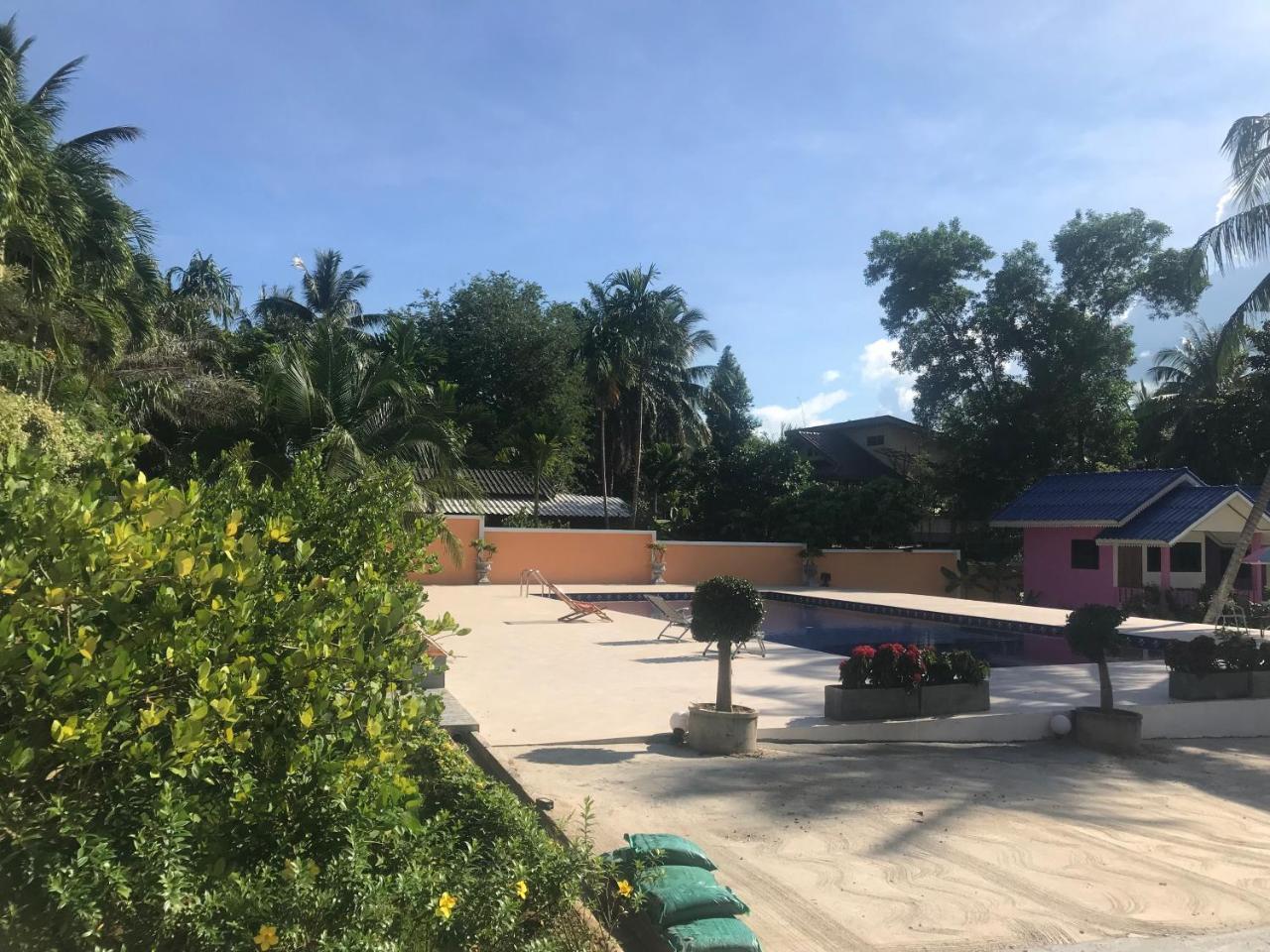 The Mountain View Hat Sai Ri Resort Chumphon Bagian luar foto
